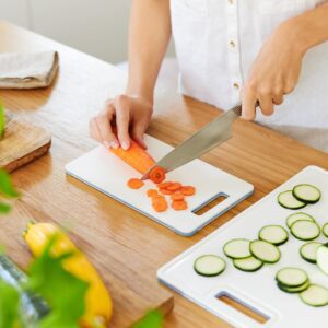 Deska do krojenia mała 25x15x0,9cm CARUBA New (10) - obrazek 4