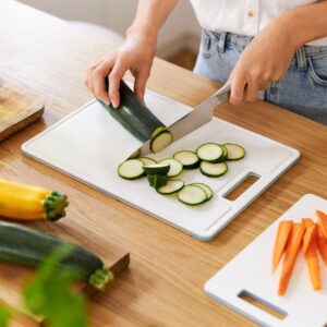 Deska do krojenia mała 25x15x0,9cm CARUBA New (10) - obrazek 5