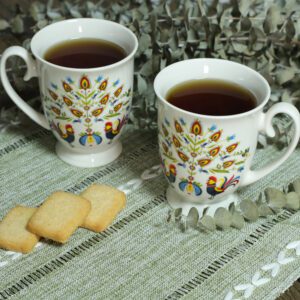 Zestaw 2 eleganckich kubków porcelanowych Livello – wzór folkowy - obrazek 2