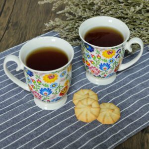 Zestaw 2 eleganckich kubków porcelanowych Livello – wzór kwiatowy, 320 ml - obrazek 3