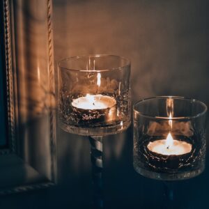 Świecznik na nodze szklany 40x6,5 cm KRAKLA - obrazek 5