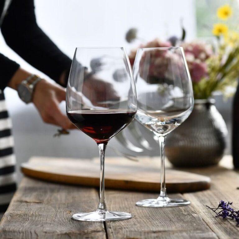 kieliszki do czerwonego wina