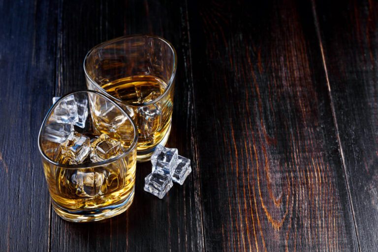z czym pić whisky